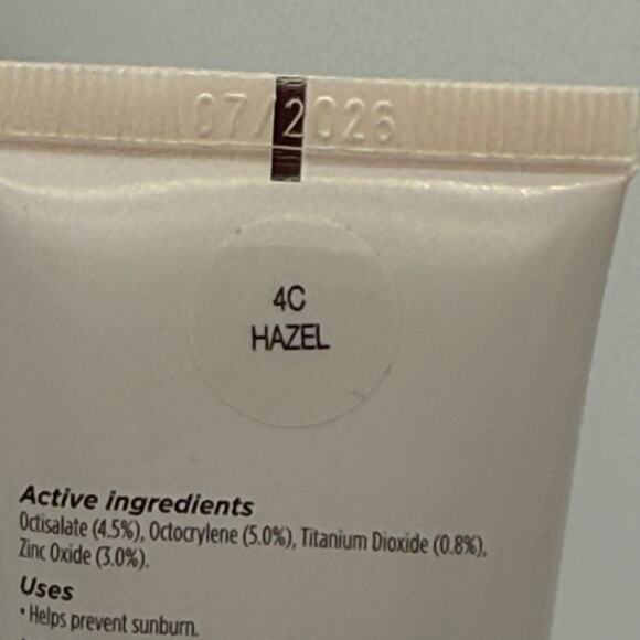 Laura Mercier Tinted Moisturizer Natural Dewy 4C Hazel 1.5 Fl Oz/45ml - Picture 5 of 8